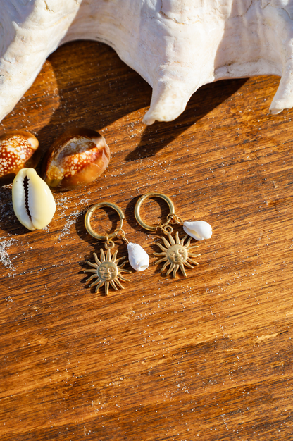 Boucles soleil coquillage