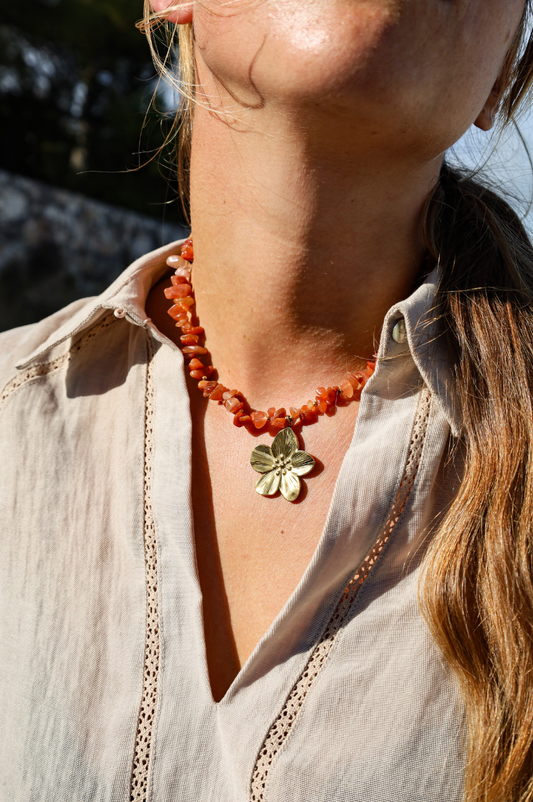 Collier Hinakura
