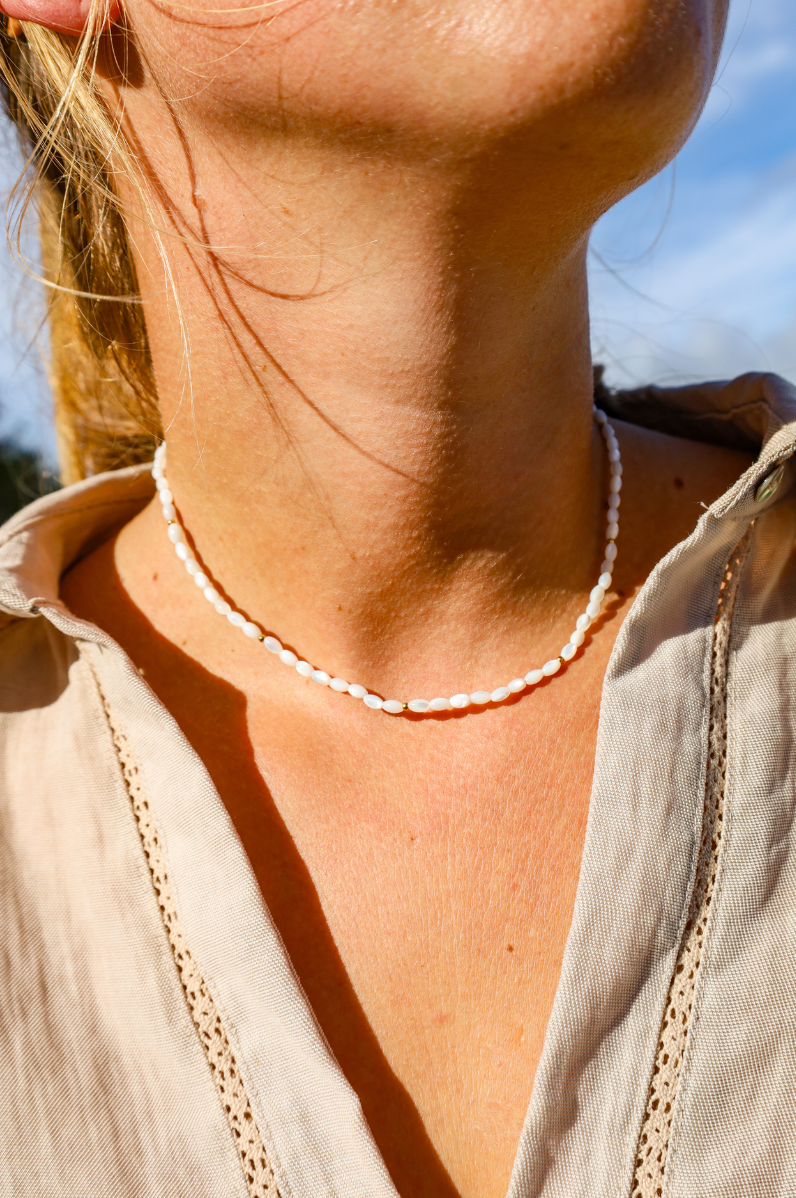 Collier en nacre et perles acier inox
