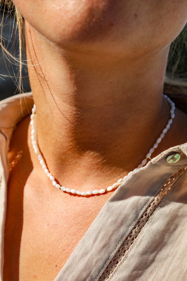 Collier en nacre et perles acier inox